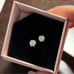 Pandora Gold 14k 1ct diammond Sparkling Stud Earrings